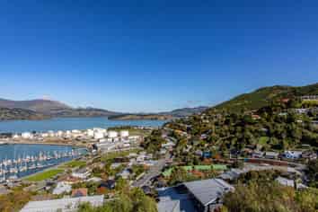 16 Dudley Road, LYTTELTON