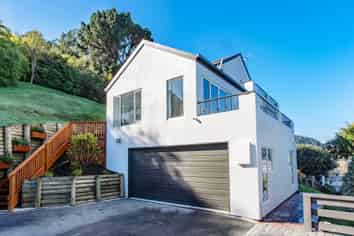 16 Dudley Road, LYTTELTON