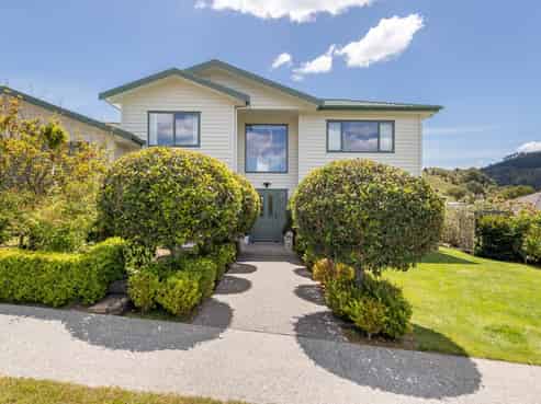 3 Mcewen Crescent, Riverstone Terraces