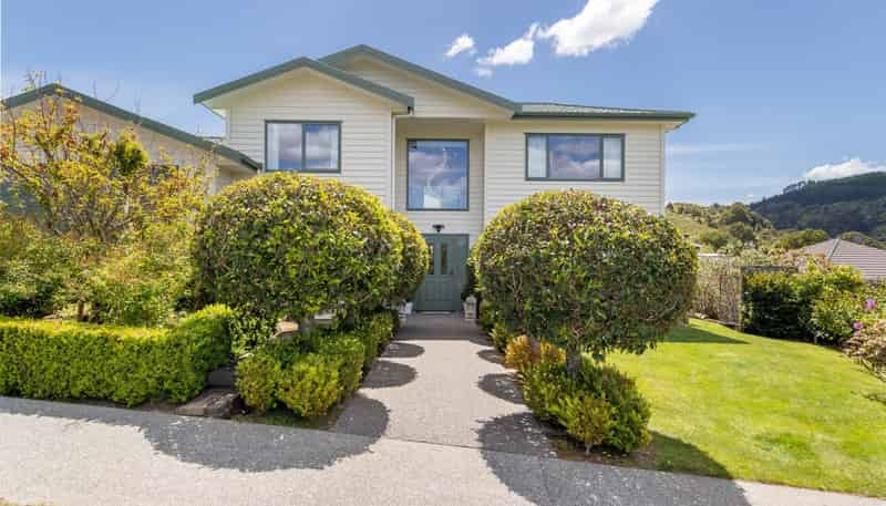 3 McEwen Crescent, Riverstone Terraces