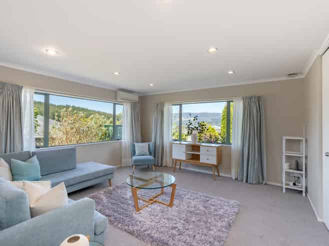 3 McEwen Crescent, Riverstone Terraces