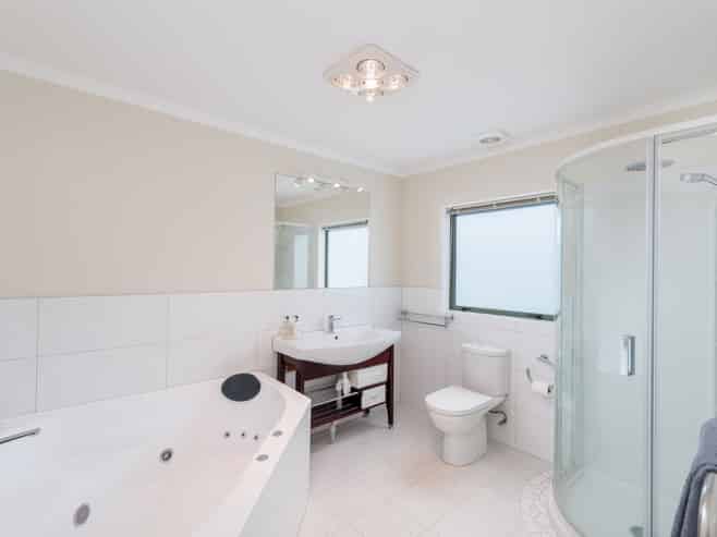 3 McEwen Crescent, Riverstone Terraces