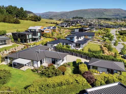 3 Clearview Street, Wanaka