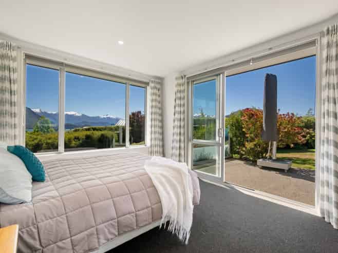 3 Clearview Street, Wanaka