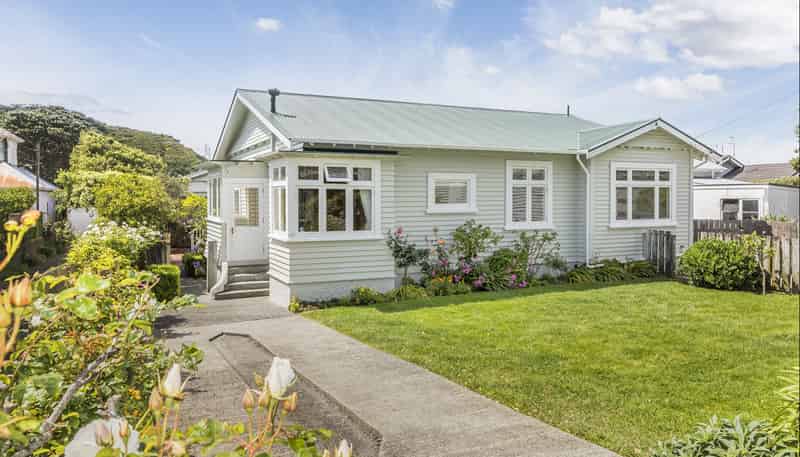 157 Derwent Street, Island Bay