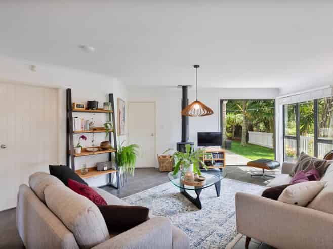 77 Hobson Road, Lucas Heights