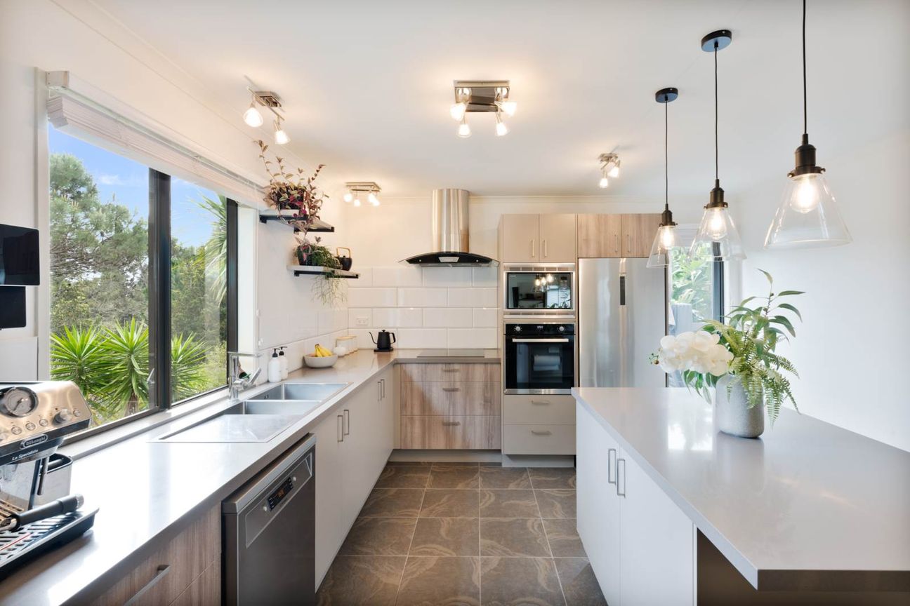Simply Secluded, Perfectly Positioned - Mehr