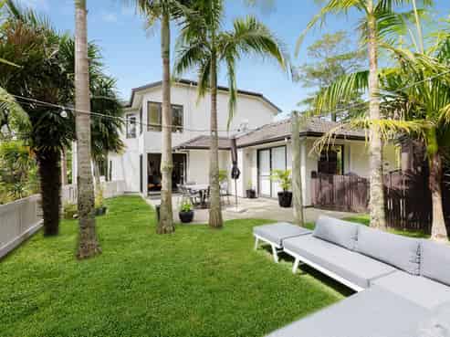 77 Hobson Road, Albany