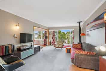 10 Rauhuia Crescent, Parau