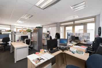 QUALITY GROUND FLOOR OFFICE/RETAIL OPTIONS
