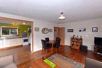 1/6 Hilliard Street, Stoke