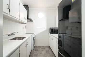 33/70 Hobson Street, Thorndon