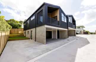 4/3 Huia Avenue, Forest Lake