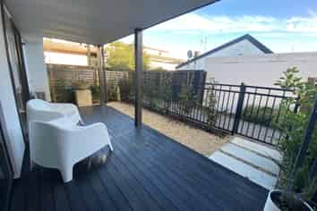 1/142 Leinster Road, Merivale