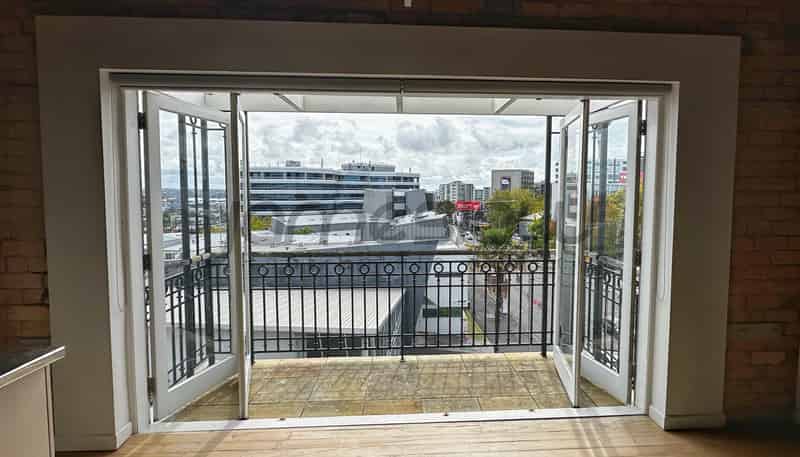 1 Beresford Square, Auckland Central