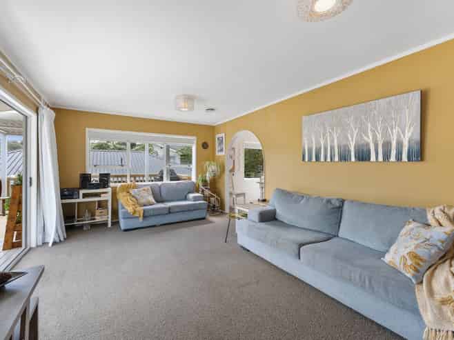 2/83 Stredwick Drive, Torbay