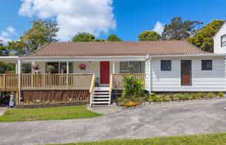 2/83 Stredwick Drive, Torbay