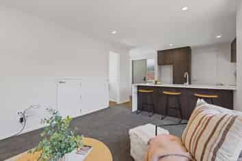 1/33 Frederick Street, Waltham