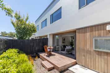 1/33 Frederick Street, Waltham