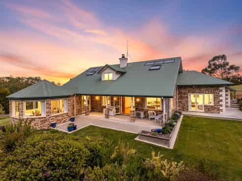 24 Somerset Drive, Oxford