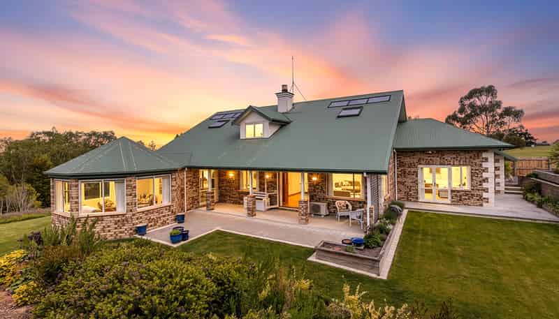 24 Somerset Drive, Oxford