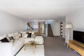 4/75 Burke Street, Addington