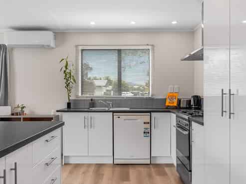 13 Baillie Crescent, Carterton