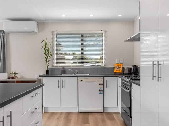 13 Baillie Crescent, Carterton