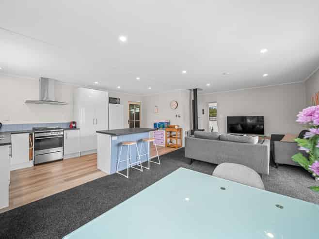 13 Baillie Crescent, Carterton