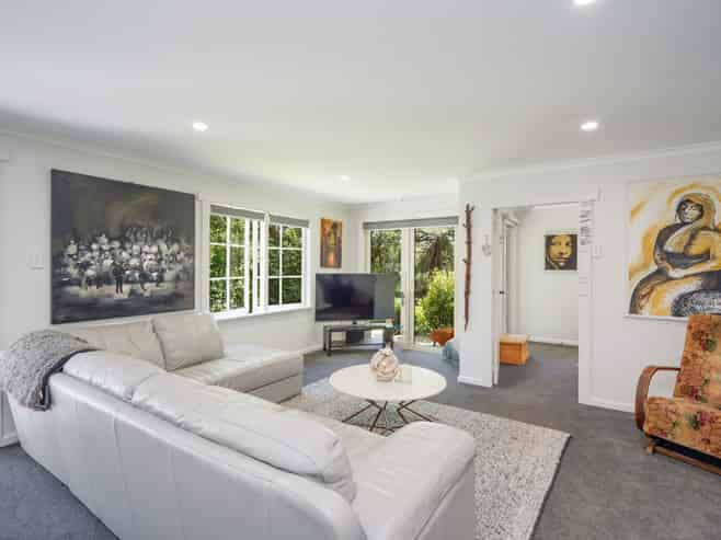 54 Marama Avenue South, Otatara