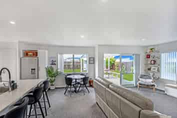 161 Harbour Drive, Matarangi