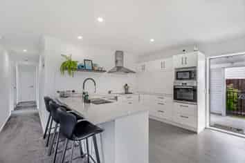 161 Harbour Drive, Matarangi