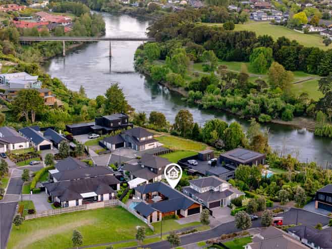 17 Riverpoint Glade, Flagstaff