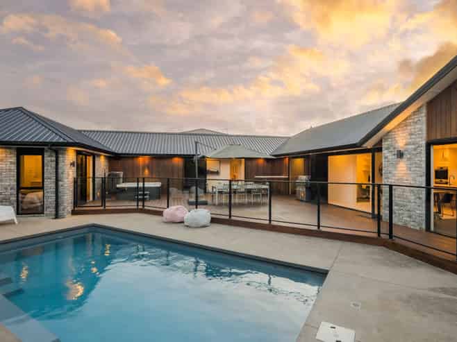 17 Riverpoint Glade, Flagstaff