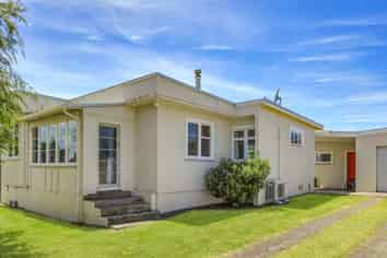 23 Ruanui Street, Himatangi Beach