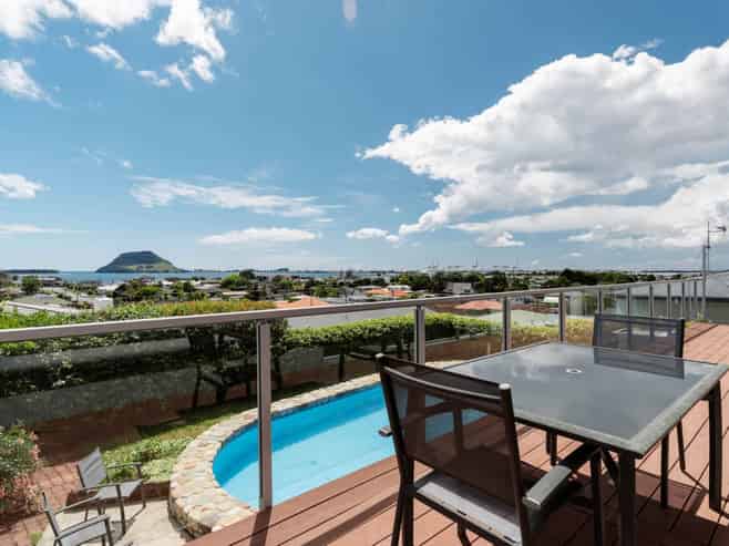 11  Tirinui Crest Road, Otumoetai