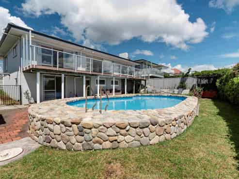 11  Tirinui Crest Road, Otumoetai