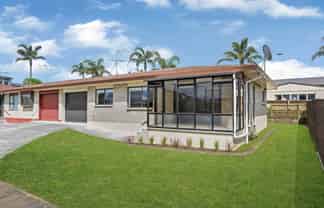 2/98 Harris Street, Pukekohe