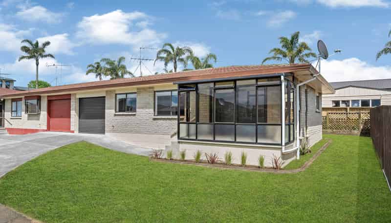 2/98 Harris Street, Pukekohe