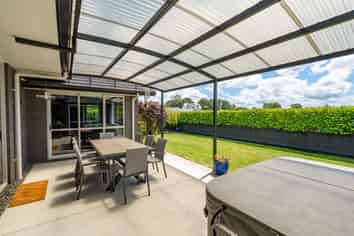 1 Ruske Place, Grandview Heights