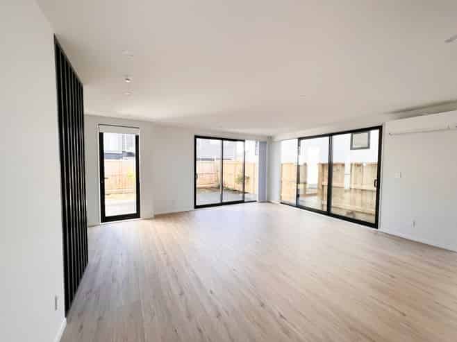 5/281B Hillsborough Road, Hillsborough