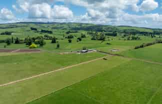104 Pioneer Road, Tahuna