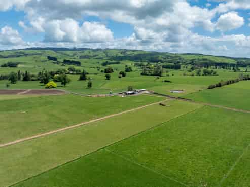 104 Pioneer Road, Tahuna