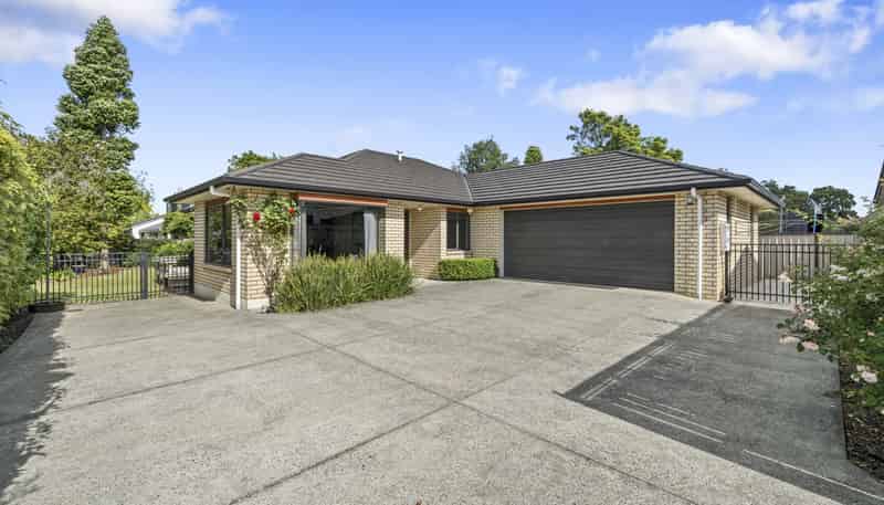 25A George Crescent, Buckland