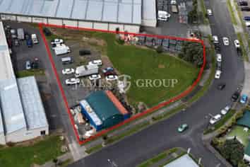 Rare & Centrally Located Yard Solution | 2,300sqm