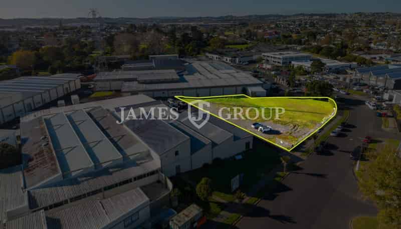 25 Lovegrove Crescent, Otara