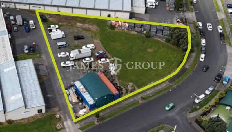 25 Lovegrove Crescent, Otara