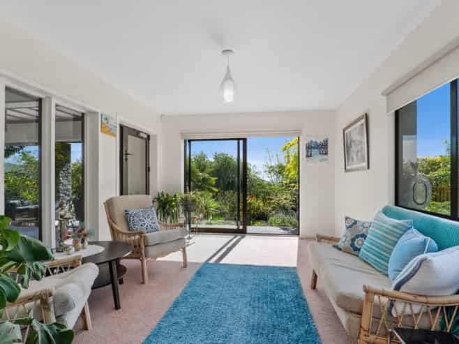 227 Cannon Hill Crescent, Mount Pleasant