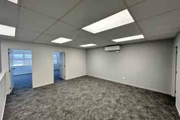 Newly Refurbished Prime Office Space in Henderson