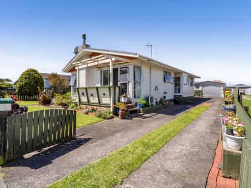 154 Brecon Road, Stratford